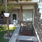 Vasiliki's Cosy House Апартаменты Неа-Миханиона