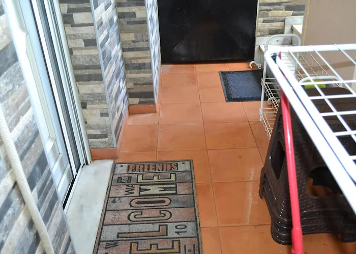 Vasiliki's Cosy House דירה ניאה מיכאניונה